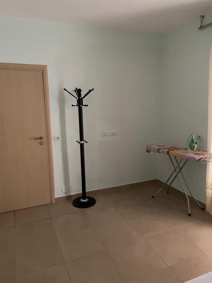 Xhulio Apartments Саранда Екстер'єр фото